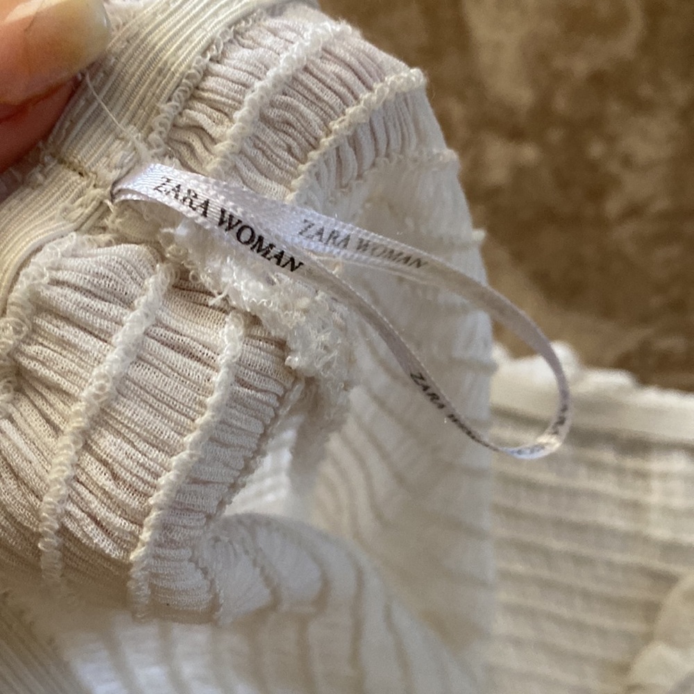 White Zara strapless top. Size S - Picture 2 of 6